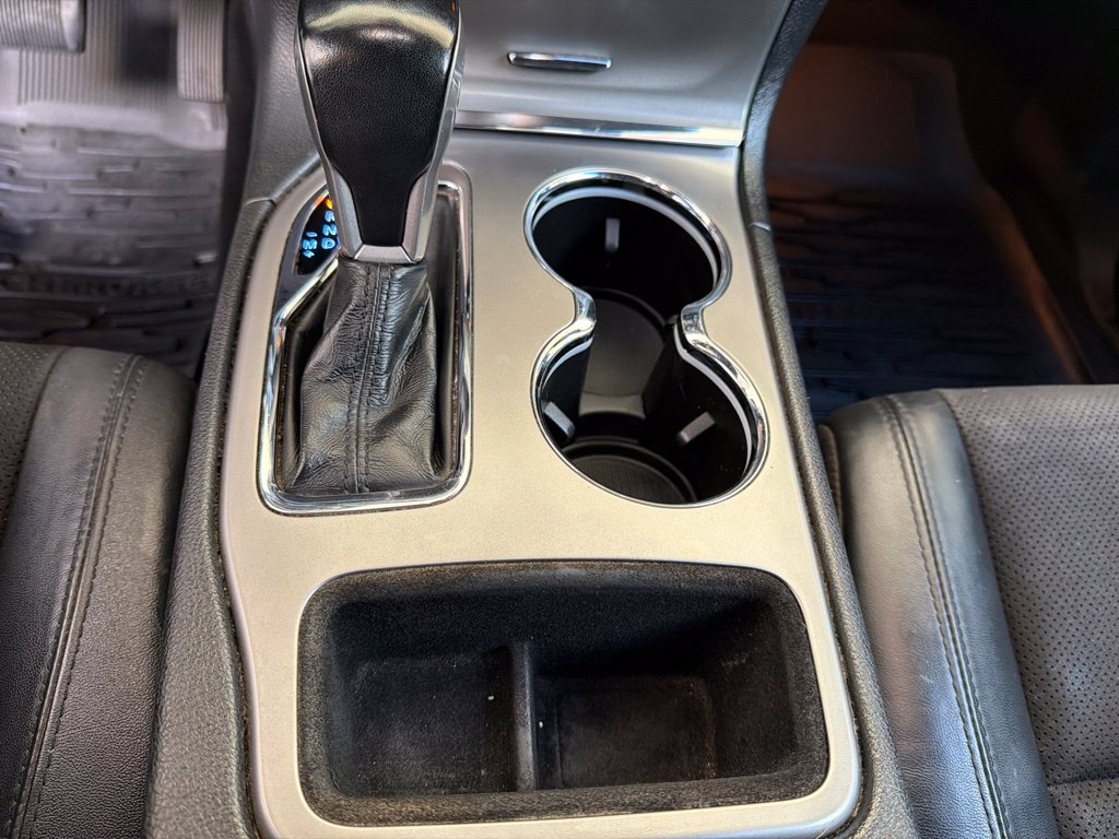 Used 2021 Jeep Grand Cherokee Laredo X RWD image 45