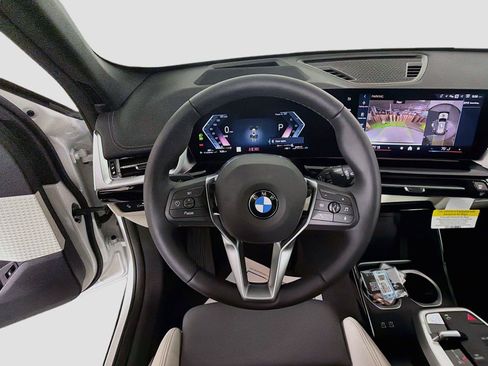 New 2027 BMW X1 xDrive28i AWD/4WD image 10