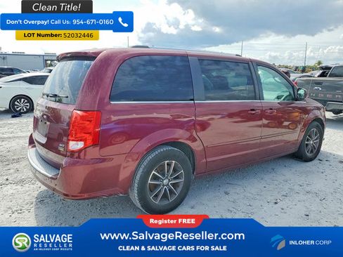 Used 2017 Dodge Grand Caravan SXT FWD image 4
