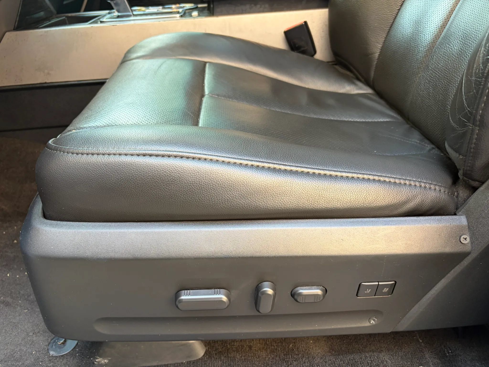 Used 2017 Ford Expedition EL Limited w/ Equipment Group 301A RWD image 14