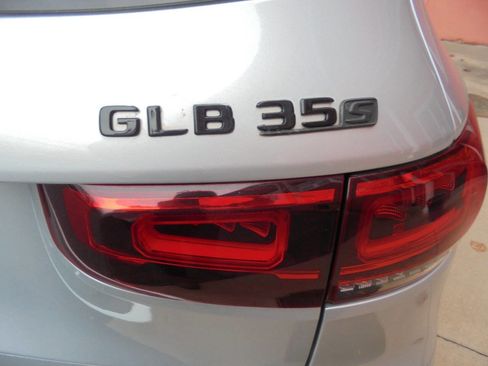 Used 2021 Mercedes-Benz GLB 35 AMG 4MATIC w/ Multimedia Package image 7