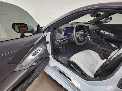 Used 2024 Chevrolet Corvette Stingray Convertible w/ Z51 Performance Package RWD image 12