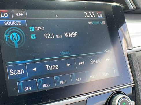 Used 2018 Honda Civic Touring image 14