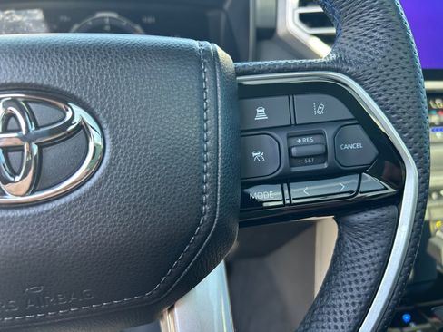 Used 2024 Toyota Tundra Platinum AWD/4WD image 16