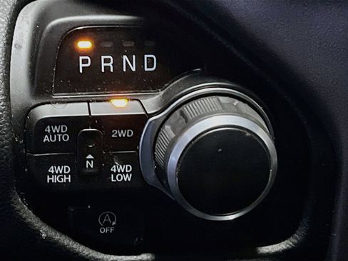 Used 2023 RAM 1500 Big Horn AWD/4WD image 16