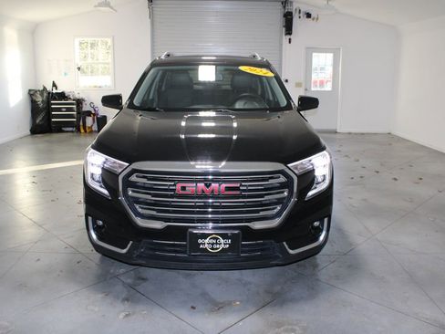 Used 2024 GMC Terrain SLT image 54