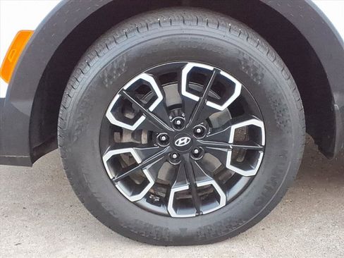 Used 2022 Hyundai Santa Cruz SEL w/ Activity Package image 6