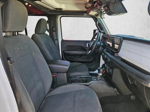Used 2024 Jeep Wrangler Unlimited Sahara AWD/4WD image 25
