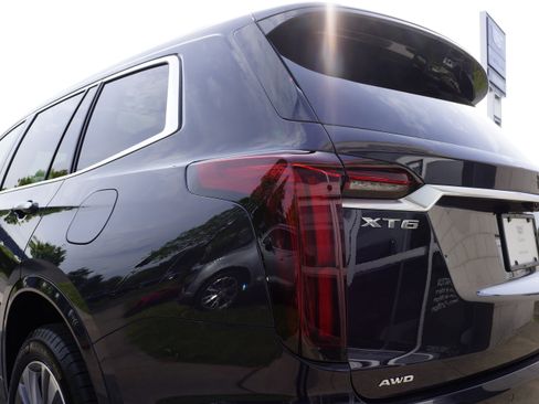 Used 2025 Cadillac XT6 Premium Luxury image 20