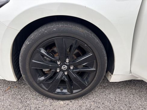 Used 2021 Nissan Maxima 3.5 SV w/ Floor Mat Group image 22