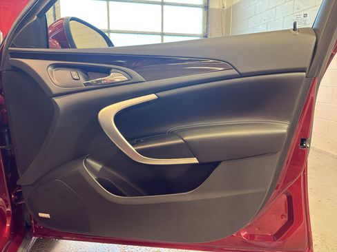 Used 2016 Buick Regal Premium FWD image 20