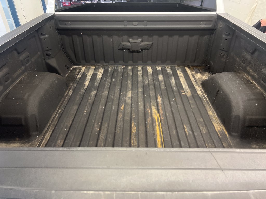Used 2024 Chevrolet Silverado 1500 RST AWD/4WD image 16