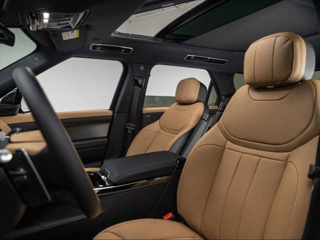 New 2026 Land Rover Range Rover Sport Dynamic SE AWD/4WD image 16