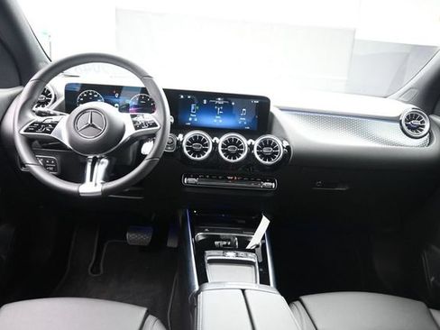 Certified 2025 Mercedes-Benz GLA 250 image 9