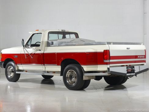 Used 1990 Ford F350 2WD Regular Cab image 4