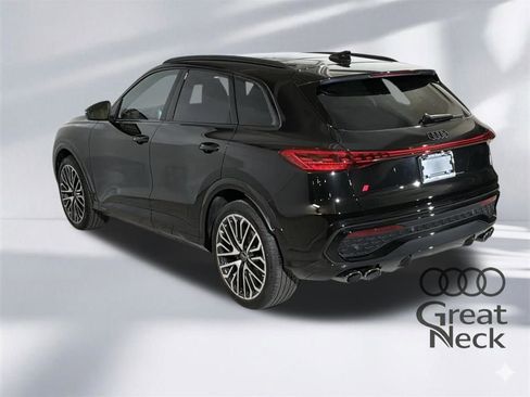 New 2025 Audi SQ5 Premium Plus image 7