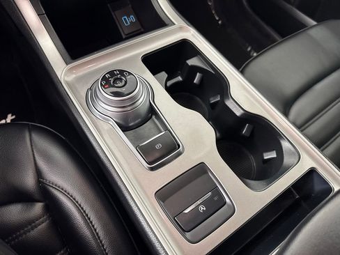 Used 2024 Ford Edge SEL image 21