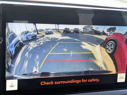 Used 2025 Toyota Tacoma TRD Sport image 17