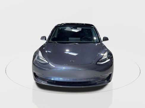 Used 2020 Tesla Model 3 Standard Range Plus image 4