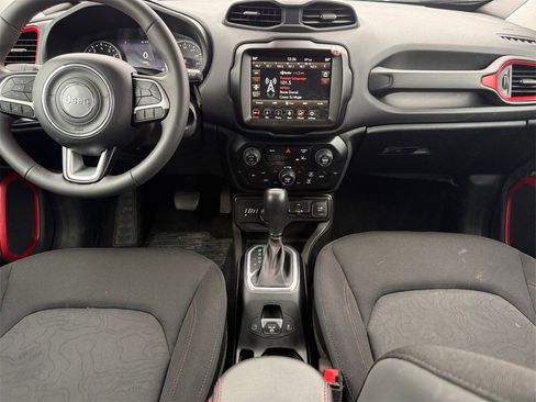 Certified 2023 Jeep Renegade Trailhawk image 10