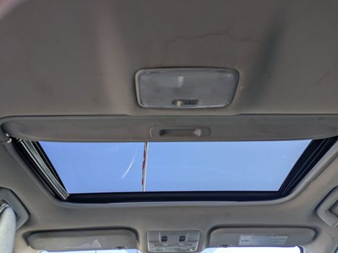 Used 2015 Toyota Corolla S image 28