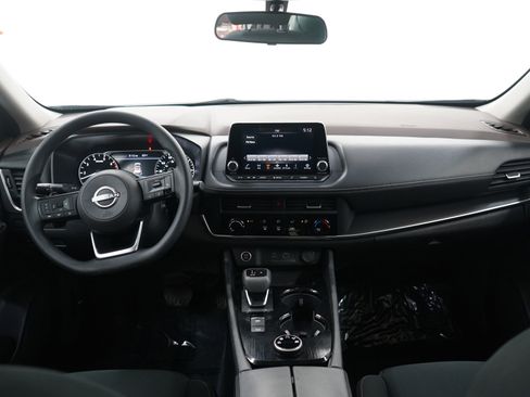 Used 2023 Nissan Rogue S image 15