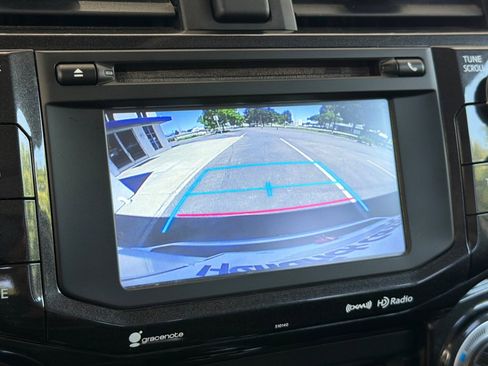 Used 2017 Toyota 4Runner TRD Off-Road AWD/4WD image 24