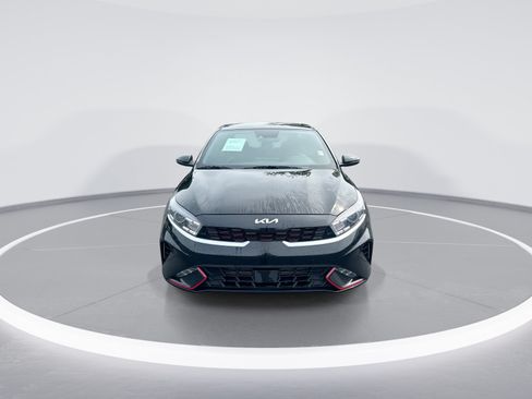 Used 2023 Kia Forte GT-Line w/ GT-Line Premium Package FWD image 3