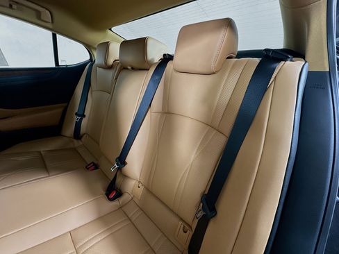 New 2025 Lexus ES 350 w/ Luxury Package image 24