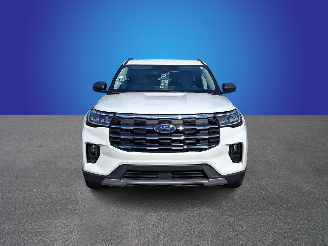 Used 2025 Ford Explorer Active w/ Active Comfort Package RWD image 2