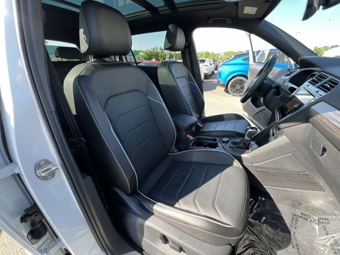 Used 2024 Volkswagen Tiguan SEL R-Line AWD/4WD image 35