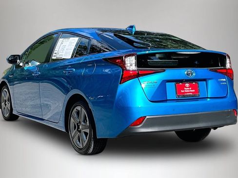 Used 2021 Toyota Prius Limited FWD image 4