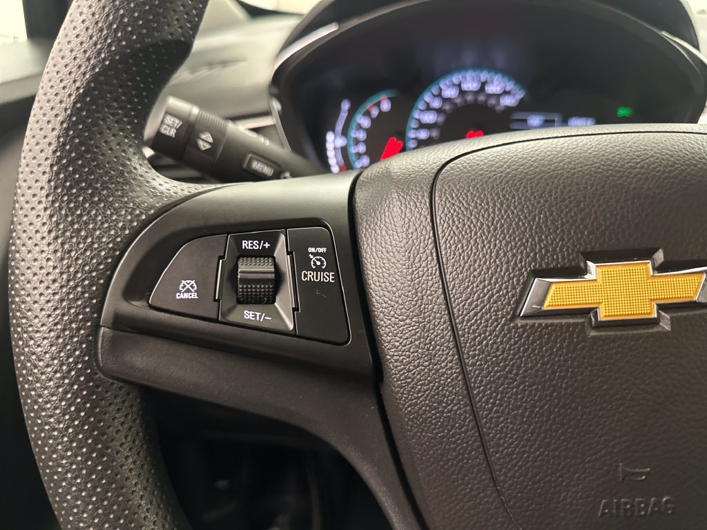 Used 2020 Chevrolet Trax LT FWD image 11