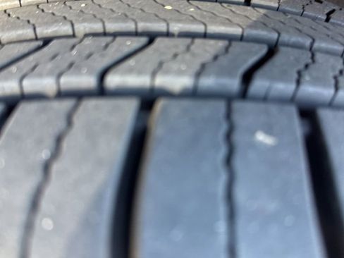 Used 2018 Toyota RAV4 Limited w/ Advanced Technology Package image 12