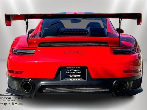 Used 2018 Porsche 911 GT2 RS image 4