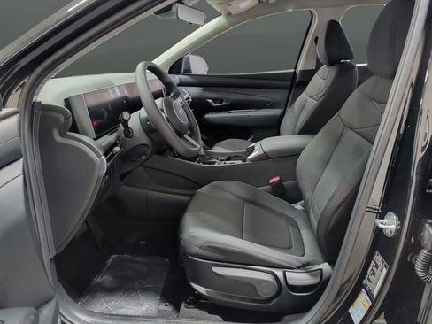 New 2026 Hyundai Tucson SE image 4