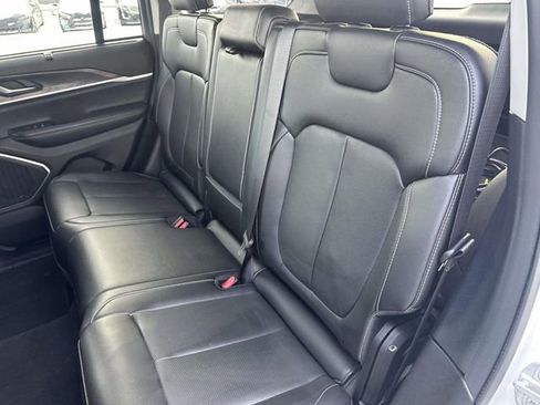 Used 2022 Jeep Grand Cherokee Limited 4xe w/ Luxury Tech Group II image 28