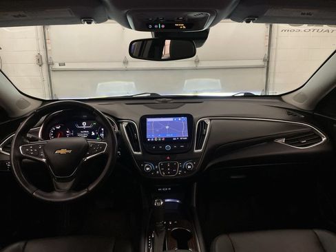 Used 2020 Chevrolet Malibu Premier FWD image 13