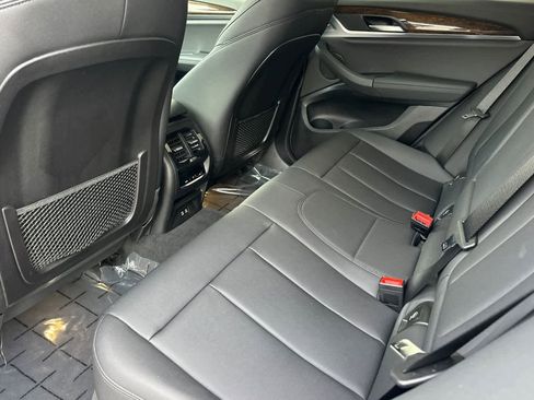 Used 2021 BMW X4 xDrive30i image 4