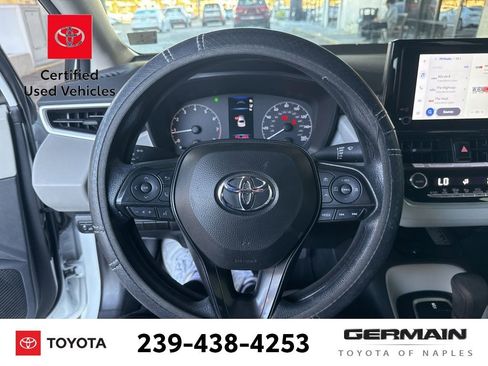 Used 2025 Toyota Corolla LE image 14