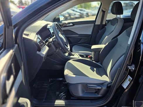 Used 2024 Volkswagen Taos S image 16