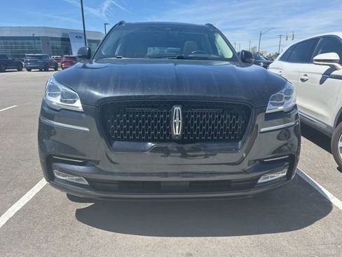 Used 2023 Lincoln Aviator Reserve w/ Equipment Group 201A AWD/4WD image 2