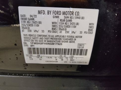 Used 2022 Ford Explorer Limited w/ Equipment Group 301A AWD/4WD image 33