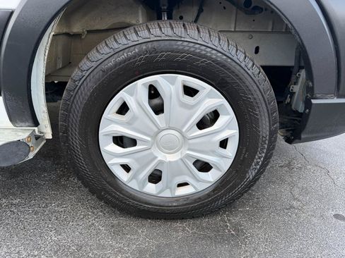 Used 2025 Ford Transit 250 Low Roof w/ Exterior Upgrade Package RWD image 31