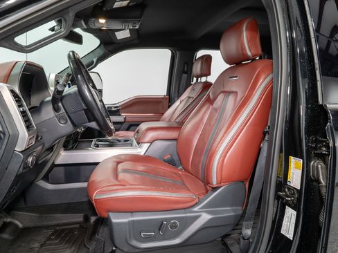 Used 2022 Ford F350 Platinum image 19