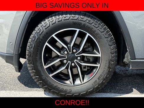 Used 2021 Jeep Grand Cherokee Trailhawk w/ Trailhawk Luxury Group AWD/4WD image 9