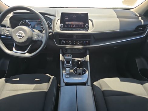 Used 2024 Nissan Rogue S FWD image 12