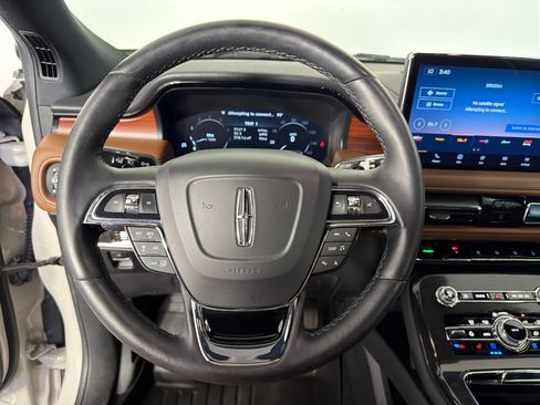 Used 2022 Lincoln Nautilus Reserve w/ Equipment Group 201A AWD/4WD image 13