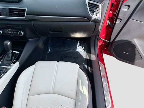 Used 2018 MAZDA MAZDA3 Grand Touring w/ Premium Equipment Package image 17