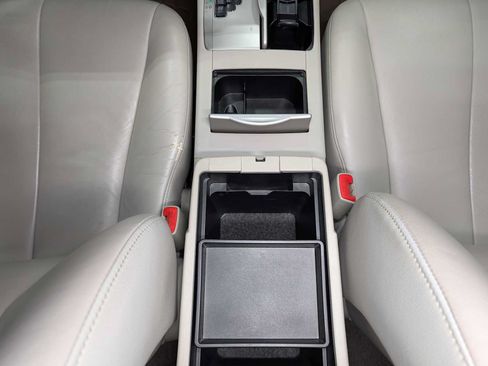 Used 2011 Toyota Camry LE w/ LE Extra-Value Pkg FWD image 20